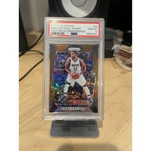 Karl-Anthony Towns 2017-18 PANINI PRIZM FAST BREAK PRIZM BRONZE /20 PSA 10